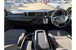2016 Toyota
                Hiace Commuter