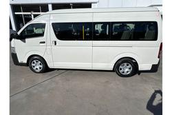 2016 Toyota
                Hiace Commuter