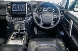 2019 Toyota Landcruiser VX