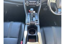 2020 Honda
Civic VTi-LX