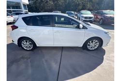 2015 Toyota
                Corolla Ascent Sport