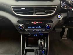 2017 Toyota
Kluger Grande