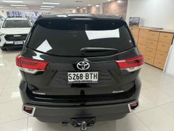 2017 Toyota
Kluger Grande