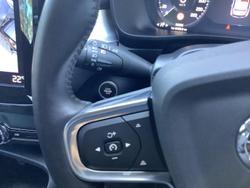 2021 Volvo
XC40 T4 Momentum