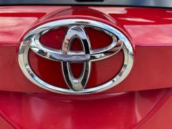 2013 Toyota
Corolla Ascent Sport