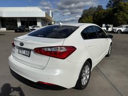 2015 Kia
Cerato S