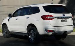 2022 Ford
Everest Titanium
