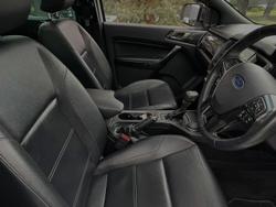 2022 Ford
Everest Titanium