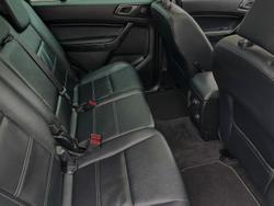 2022 Ford
Everest Titanium