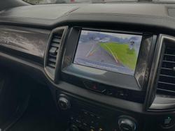 2022 Ford
Everest Titanium