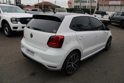 2015 Volkswagen
                Polo GTI