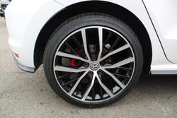 2015 Volkswagen
                Polo GTI