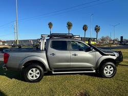 2017 Nissan
Navara ST