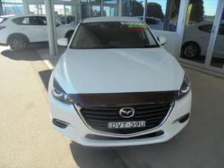 2018 Mazda
3 Maxx Sport