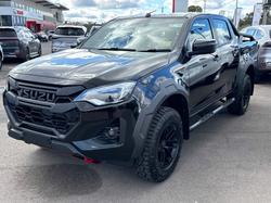 2025 Isuzu
D-MAX BLADE
