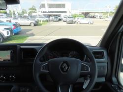 2025 Renault
Master Pro 110kW