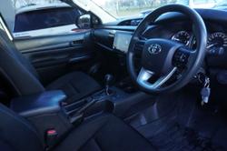 2021 Toyota
Hilux SR