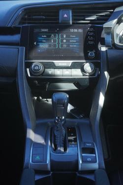 2020 Honda
Civic VTi-S