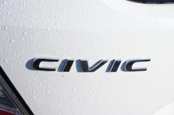 2020 Honda
Civic VTi-S