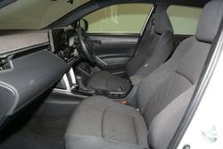 2023 Toyota
Corolla Cross GX