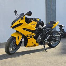 2025 Suzuki GSX-8R GSX-R Yellow