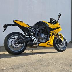 2025 Suzuki GSX-8R GSX-R Yellow