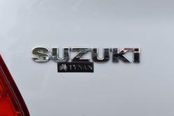 2023 Suzuki
Swift GL