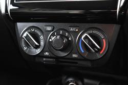 2023 Suzuki
Swift GL