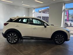 2019 Mazda
CX-3 sTouring