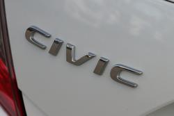 2018 Honda
                Civic VTi-L
