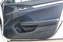 2018 Honda
                Civic VTi-L