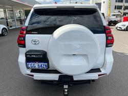 2022 Toyota
Landcruiser Prado GX