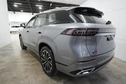 2025 Jaecoo J8 Track