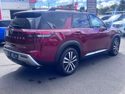 2024 Nissan Pathfinder Ti-L R53 MY24 4X4 On Demand Scarlet Ember/Super Black