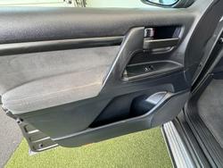 2012 Toyota
Landcruiser GXL
