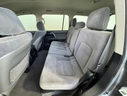 2012 Toyota
Landcruiser GXL