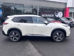 2025 Nissan
X-TRAIL Ti e-POWER