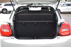 2023 Suzuki Swift GL AZ Series II Pure White
