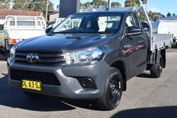 2023 Toyota
Hilux Workmate