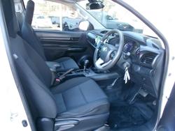 2019 Toyota
Hilux Workmate