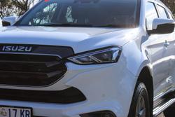 2023 Isuzu
MU-X LS-U