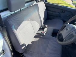 2008 Nissan
Navara DX