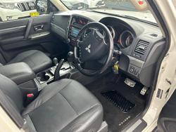 2020 Mitsubishi
Pajero Exceed