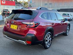 2021 Subaru
Outback AWD Touring