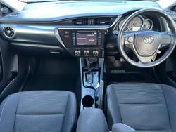 2015 Toyota
Corolla Ascent Sport