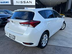 2015 Toyota
Corolla Ascent Sport