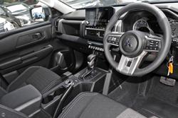 2025 Mitsubishi
Triton GLX-R