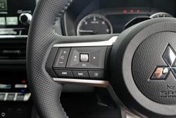 2025 Mitsubishi
Triton GLX-R