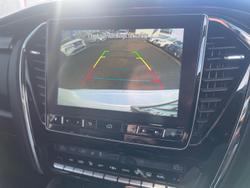 2022 Isuzu
MU-X LS-T