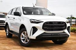 2025 Isuzu
MU-X LS-M